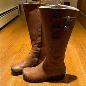 Keen Brown Leather Buckle Winter Boots Size 8  1/2  never worn